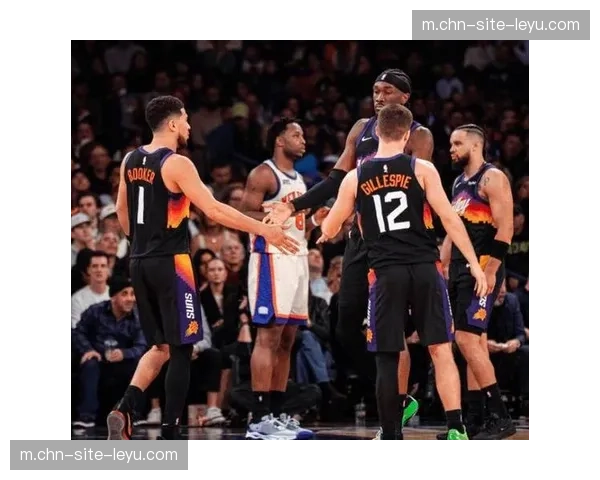 尼克斯布伦森布里奇斯哈特阿奴诺比唐斯 首发五人攻守均衡